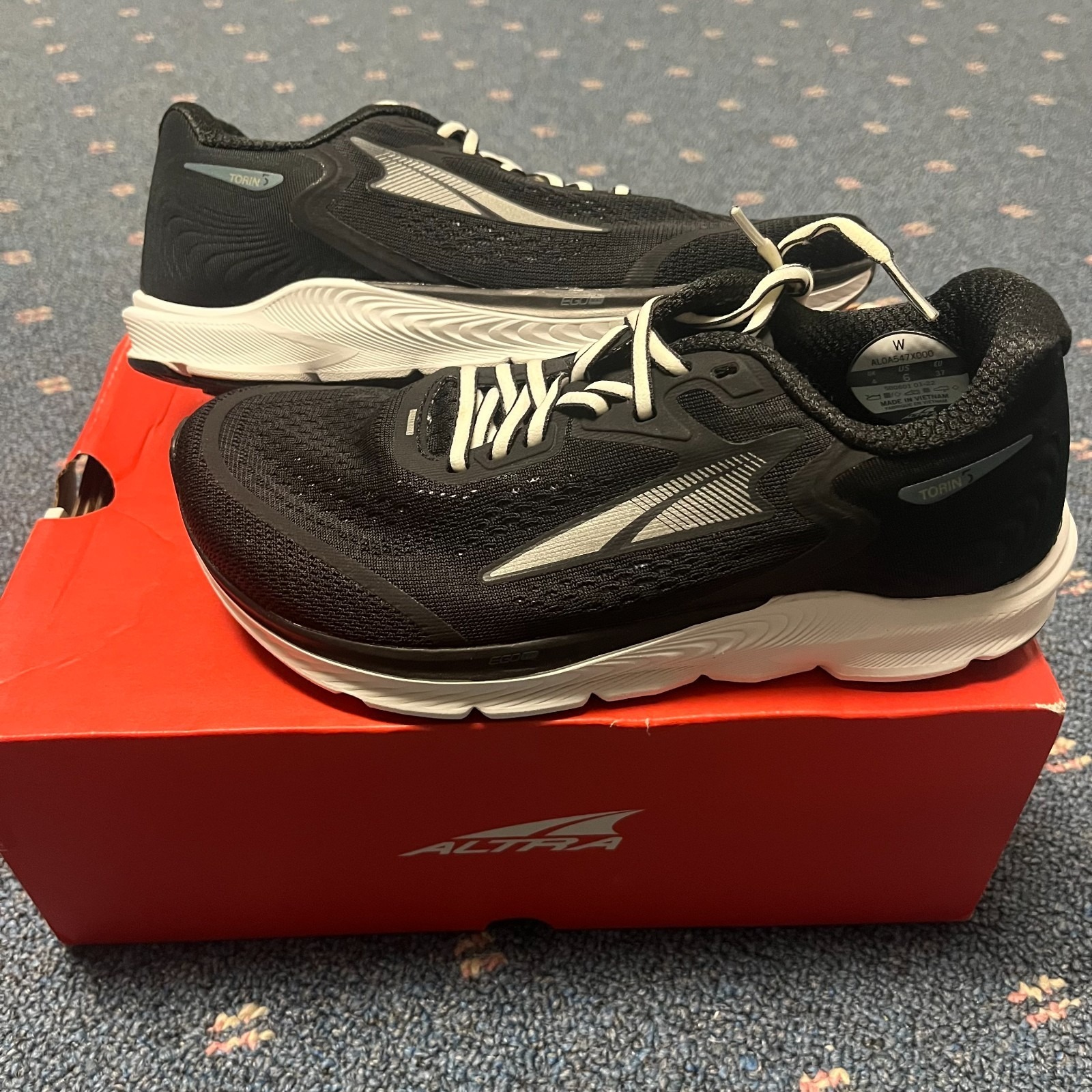 Altra Torin 5 Womens Size 6 Running Sneakers Black Shoes Lace Up Nib Al0a547x000